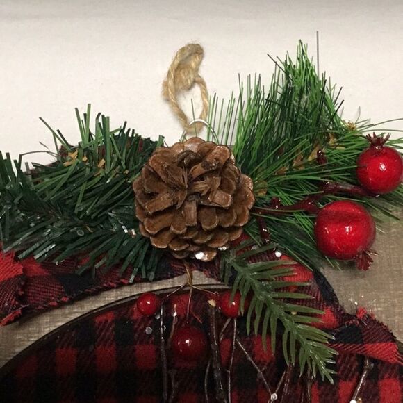 BUFFALO PLAID WOOD ROUND HOLIDAY WINTER SCENE DEER RUSTIC CABIN DECOR HANGING - Picture 2 of 4